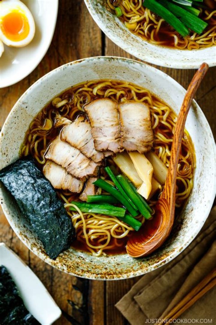 Does shoyu ramen have soy?