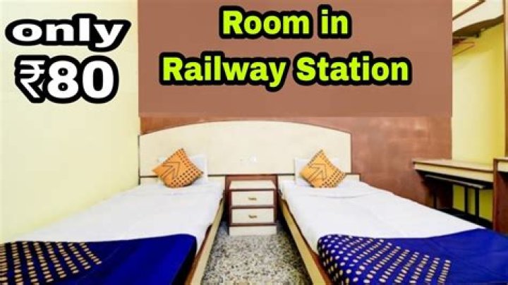 Is dormitory available in railway station?