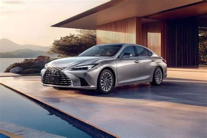 What are Lexus features?